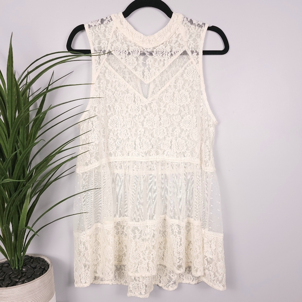 Umgee Lace Top L (FREE IF BUNDLED W/ITEM OVER $10)